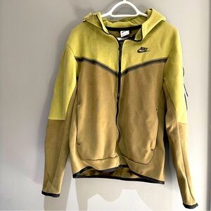 Nike Tech Hoodies size S